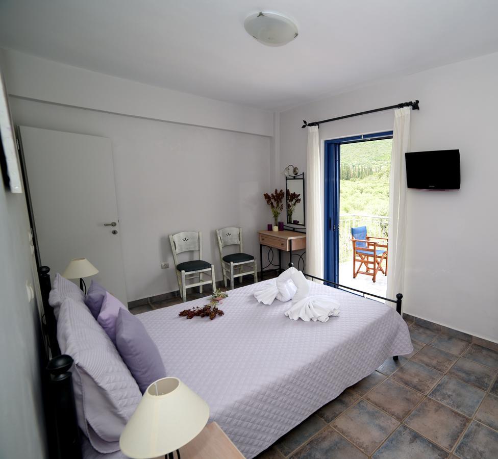 Kyparíssion Avra Hotel מראה חיצוני תמונה