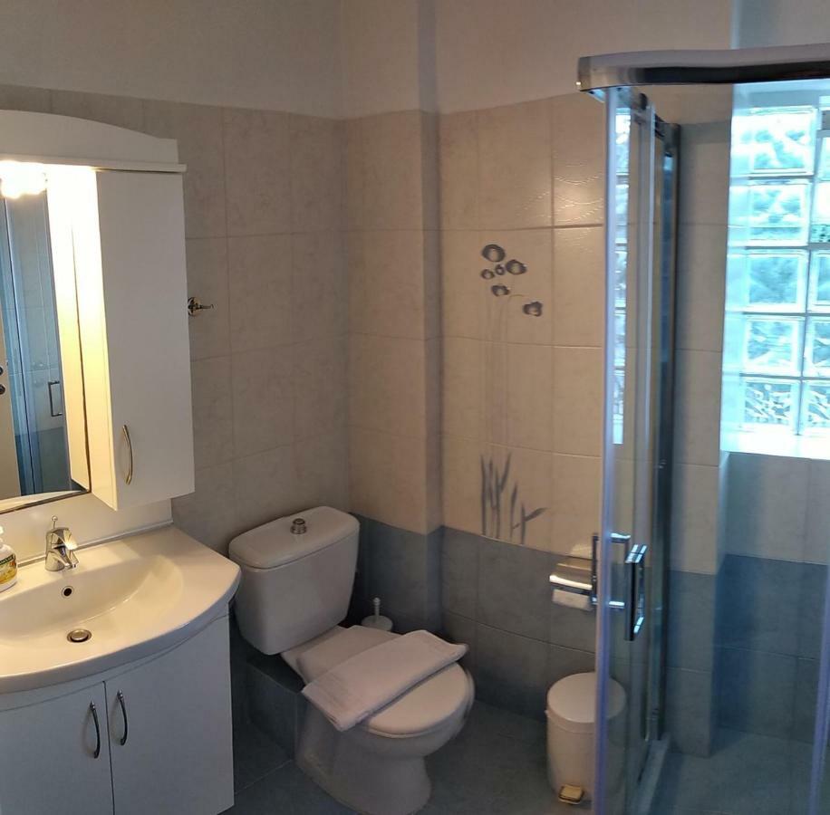 Kyparíssion Avra Hotel מראה חיצוני תמונה