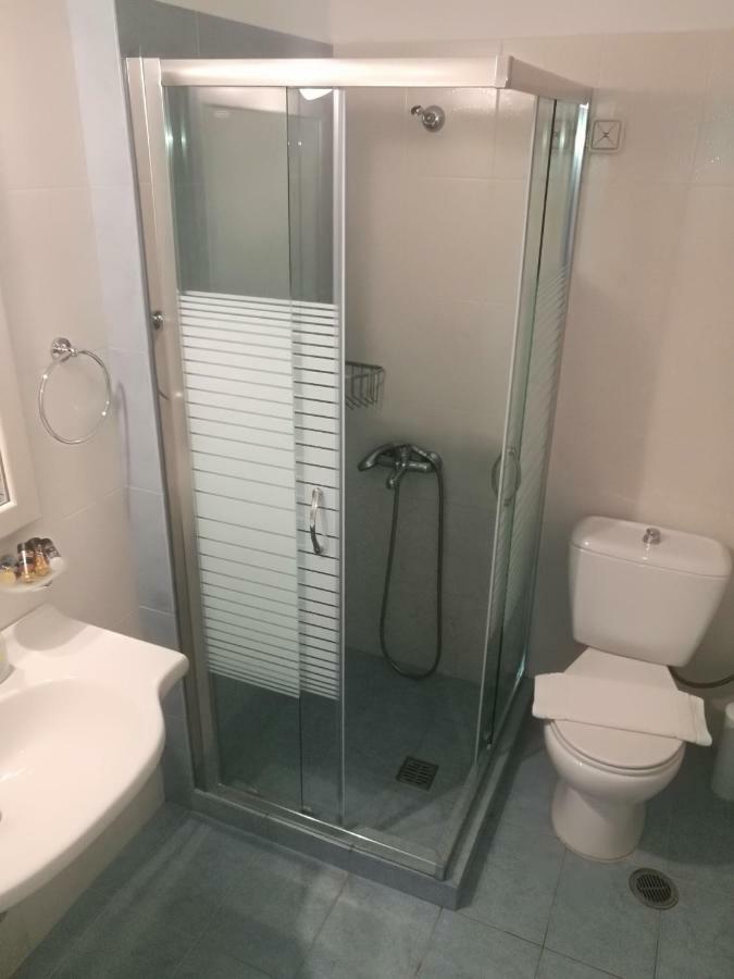 Kyparíssion Avra Hotel מראה חיצוני תמונה